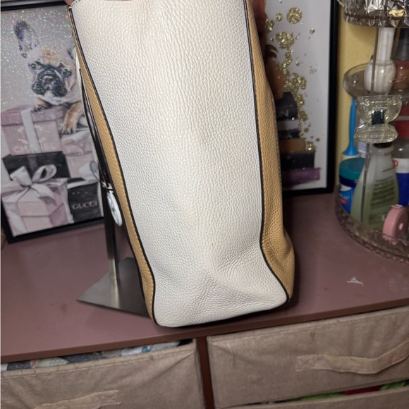 Gemma Large Tri-Color Pebbled Leather Tote - Picture 3 of 8